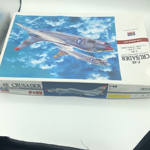 Hasegawa 1:48 Scale Kit Vought F-8E Crusader Model - Picture 6 of 12